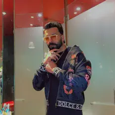 Ouve Harry Kahlon, vê vídeos de música, lê a biografia, vê as datas da digressão e muito mais!