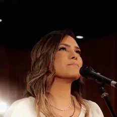 聆聽 Heloisa Rosa、觀看音樂影片、閱讀小傳、查看巡演日期等！