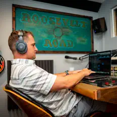 Dengarkan Cole Younger, tonton video musik, baca bio, lihat tanggal tur & lainnya!