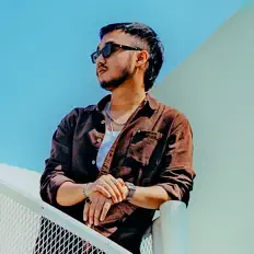 Hör dir Mondblume an, schau dir Musikvideos an, lies die Biografie, finde Tourdaten und mehr!