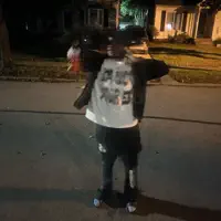 Poslechněte si interpreta undefined, sledujte hudební videa, přečtěte si životopis, podívejte se na data turné a další informace.