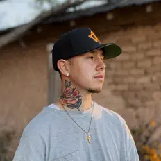 Dengarkan Lil Renzo, tonton video musik, baca bio, lihat tanggal tur & lainnya!
