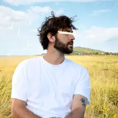 Listen to Metò, watch music videos, read bio, see tour dates & more!