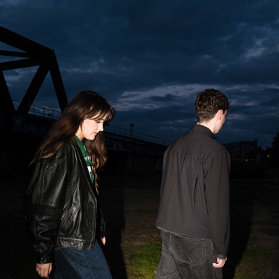 Listen to Vaarwell, watch music videos, read bio, see tour dates & more!