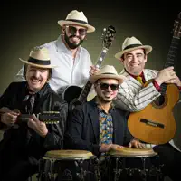 收听 undefined、观看音乐视频、阅读小传、查看巡演日期等 ！