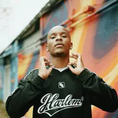 聆聽 Flexo、觀看音樂影片、閱讀小傳、查看巡演日期等！