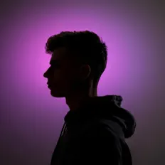 Falconeを聴いたり、ミュージックビデオを鑑賞したり、経歴やツアー日程などを確認したりしましょう！