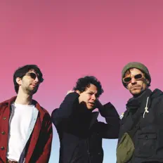 Dengarkan Trio Brūme, tonton video musik, baca bio, lihat tanggal tur & lainnya!