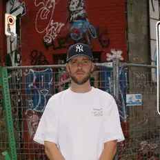 Ouça 80Rock, assista a videoclipes, leia a biografia, veja as datas das turnês e mais!