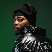 Poslechněte si interpreta undefined, sledujte hudební videa, přečtěte si životopis, podívejte se na data turné a další informace.