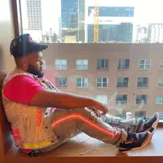 Pbandzz.を聴いたり、ミュージックビデオを鑑賞したり、経歴やツアー日程などを確認したりしましょう！