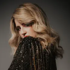 Ascolta Olivia Chindamo, guarda video musicali, leggi la biografia, vedi le date del tour & altro!