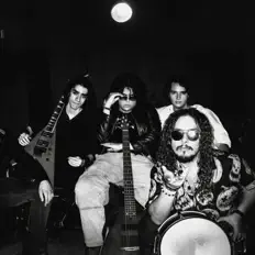 Musouを聴いたり、ミュージックビデオを鑑賞したり、経歴やツアー日程などを確認したりしましょう！