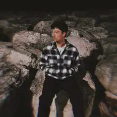 Ascolta Lando!, guarda video musicali, leggi la biografia, vedi le date del tour & altro!