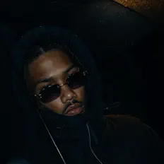 Ky$moを聴いたり、ミュージックビデオを鑑賞したり、経歴やツアー日程などを確認したりしましょう！