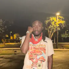 收听 Son Of Mike、观看音乐视频、阅读小传、查看巡演日期等 ！