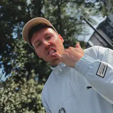 Ouça Mavgic, assista a videoclipes, leia a biografia, veja as datas das turnês e mais!