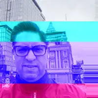 Poslechněte si interpreta undefined, sledujte hudební videa, přečtěte si životopis, podívejte se na data turné a další informace.