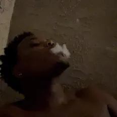 Hör dir Rzuziii an, schau dir Musikvideos an, lies die Biografie, finde Tourdaten und mehr!