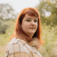 收听 undefined、观看音乐视频、阅读小传、查看巡演日期等 ！