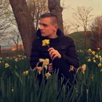 Ακούστε περιεχόμενο από undefined, παρακολουθήστε μουσικά βίντεο, διαβάστε το βιογραφικό, δείτε ημερομηνίες περιοδείας, και πολλά ακόμη!