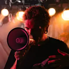 Listen to יהלי וייס, watch music videos, read bio, see tour dates & more!