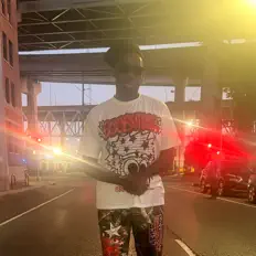 Ouça Zae Datron, assista a videoclipes, leia a biografia, veja as datas das turnês e mais!