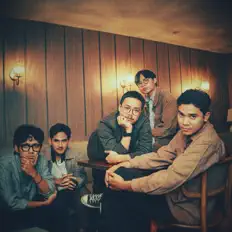 Jelaga을(를) 듣고, 뮤직 비디오를 보고, 약력을 읽고, 투어 일정 등을 확인하세요!