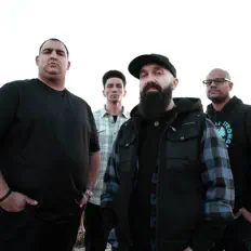 Ouve I Ignite, vê vídeos de música, lê a biografia, vê as datas da digressão e muito mais!