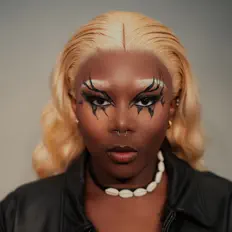 Listen to Elsie Raad, watch music videos, read bio, see tour dates & more!