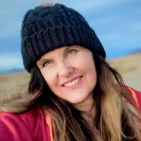 Ακούστε περιεχόμενο από undefined, παρακολουθήστε μουσικά βίντεο, διαβάστε το βιογραφικό, δείτε ημερομηνίες περιοδείας, και πολλά ακόμη!