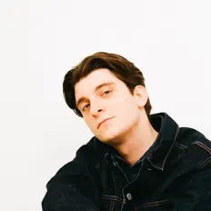 Escucha a Emmet Read, mira videos musicales, lee su biografía, consulta las fechas de las gira y más.