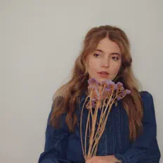 Listen to Bronwyn Leonard, watch music videos, read bio, see tour dates & more!