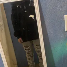 聆聽 LlL BVM、觀看音樂影片、閱讀小傳、查看巡演日期等！