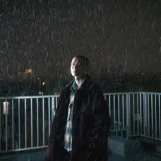 Kyojunを聴いたり、ミュージックビデオを鑑賞したり、経歴やツアー日程などを確認したりしましょう！