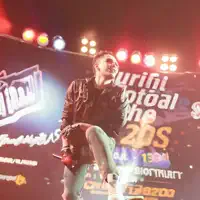 Dengarkan undefined, tonton video musik, baca bio, lihat tanggal tur & lainnya!