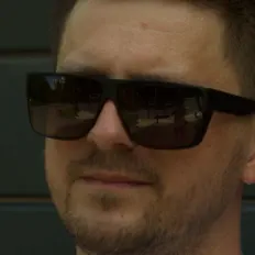 Poslechněte si interpreta Mystery S., sledujte hudební videa, přečtěte si životopis, podívejte se na data turné a další informace.