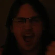 Hör dir Matthew Lloyd an, schau dir Musikvideos an, lies die Biografie, finde Tourdaten und mehr!