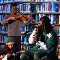 Ascolta undefined, guarda video musicali, leggi la biografia, vedi le date del tour & altro!