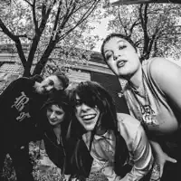 Escucha a undefined, mira vídeos musicales, lee la biografía, consulta fechas de giras y mucho más.