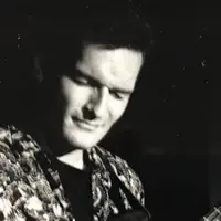 Escucha a undefined, mira vídeos musicales, lee la biografía, consulta fechas de giras y mucho más.