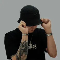 Анмиллер: песни, клипы, биография, даты выступлений и многое другое.