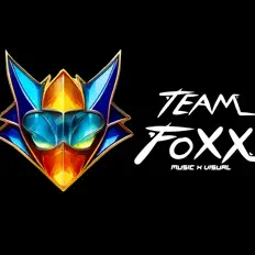 Team Foxxを聴いたり、ミュージックビデオを鑑賞したり、経歴やツアー日程などを確認したりしましょう！
