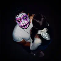 Ouve undefined, vê vídeos de música, lê a biografia, vê as datas da digressão e muito mais!