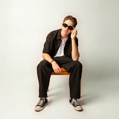 Listen to Alex Voss, watch music videos, read bio, see tour dates & more!
