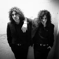 Posłuchaj wykonawcy Nite, obejrzyj teledyski, przeczytaj biografię, zobacz daty tras koncertowych i nie tylko!