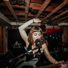 聆聽 Pencildive、觀看音樂影片、閱讀小傳、查看巡演日期等！