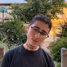 聆聽 Nathaniel Gray、觀看音樂影片、閱讀小傳、查看巡演日期等！