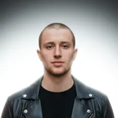 Écoutez LENNY CHENET, regardez des vidéoclips, lisez la biographie, consultez les dates de tournée et plus encore !