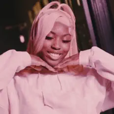 Ouve Kamyra B, vê vídeos de música, lê a biografia, vê as datas da digressão e muito mais!